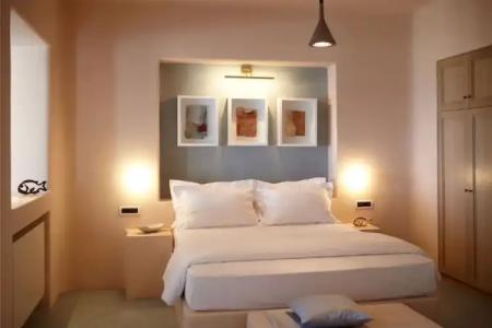 Voreina Gallery Suites - 37