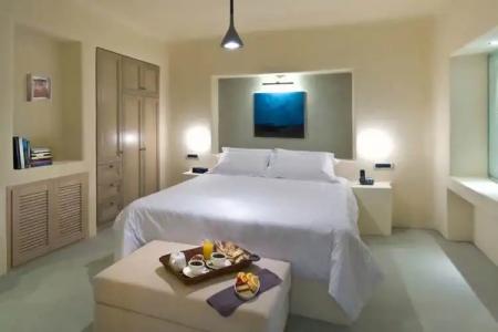 Voreina Gallery Suites - 69