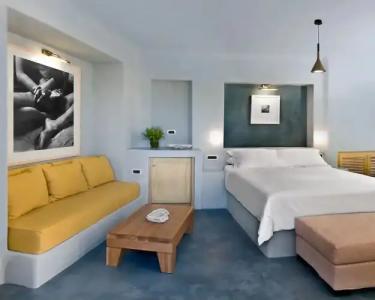 Voreina Gallery Suites - 2