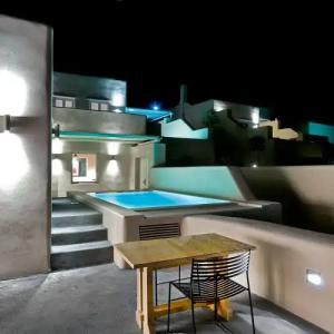 Voreina Gallery Suites - 18