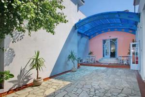 Dolphin Hotel, Skopelos Town