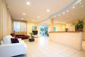 Edelweiss Hotel, Argasi