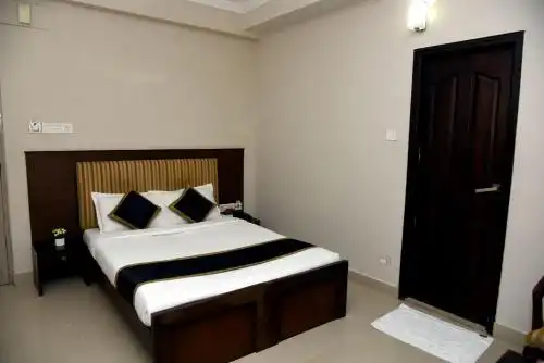 Pearl International - 30