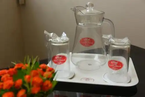 Pearl International - 13