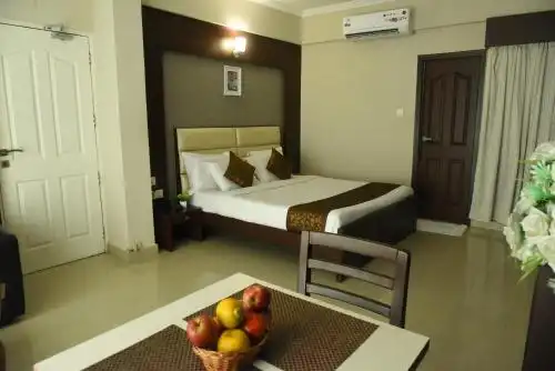 Pearl International - 7