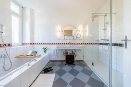 Penthouse by Art Deco Montana - 23