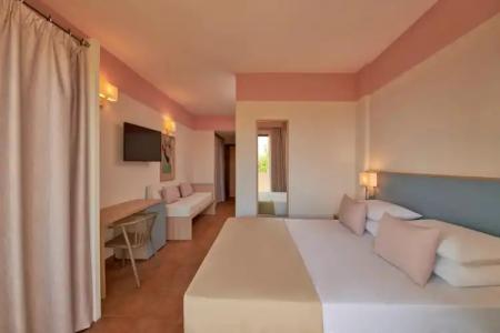 Serenusa Resort - 31