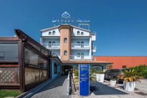 Hotel Cristoforo Colombo, Osimo