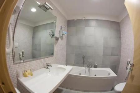 Centrum Palace & Resorts - 7