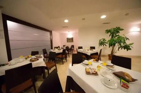 Centrum Palace & Resorts - 25