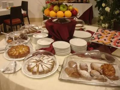 Centrum Palace & Resorts - 10