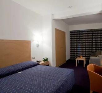 Centrum Palace & Resorts - 2