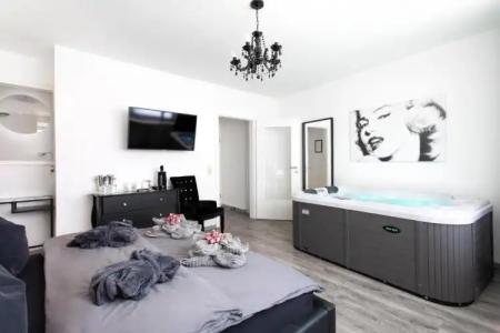 1st Floor Köln - 19