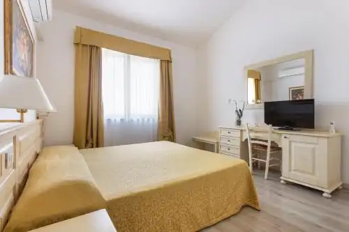 Rodia Inn - 38