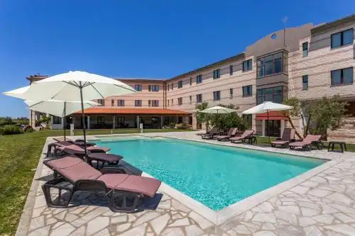 Rodia Inn - 0