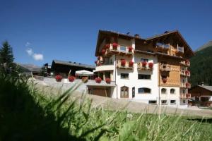 Vedig, Santa Caterina Valfurva