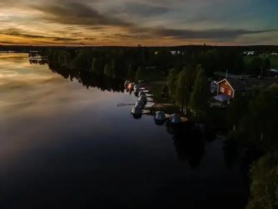 Arctic Guesthouse & Igloos - 16