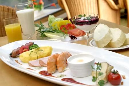 Fairfield by Marriott - 8