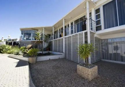 Protea by Marriott Windhoek Furstenhof - 9