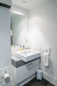 Airport Christchurch Motel - 61