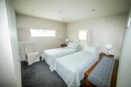 Airport Christchurch Motel - 35