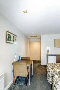 Airport Christchurch Motel - 14