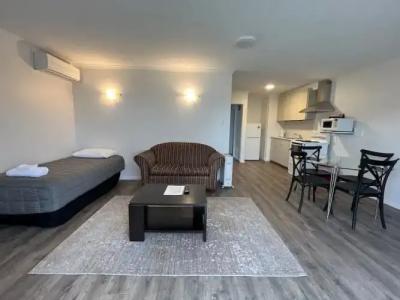 Garden City Motel - 66