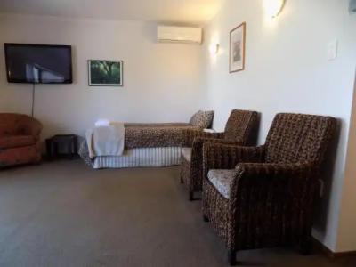 Garden City Motel - 17