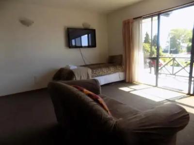 Garden City Motel - 23