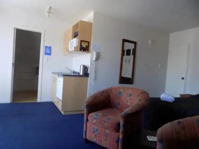 Garden City Motel - 78