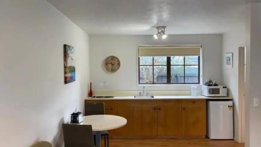 Southern Comfort Motel - 90