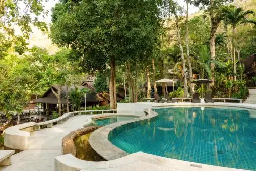 Baan Krating Phuket Resort - 1