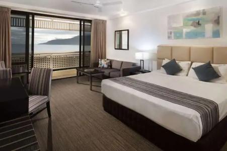 Rydges Esplanade Resort Cairns - 56