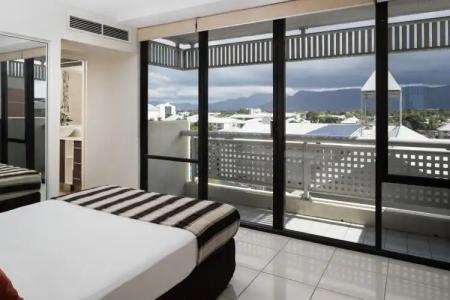 Rydges Esplanade Resort Cairns - 7
