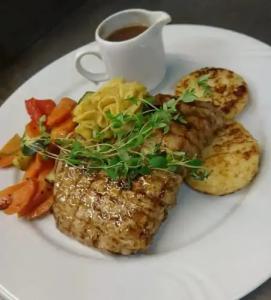 Hotelli Pellonhovi - 8