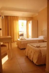 Club Dena Apartments - 5