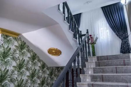 Mustis Royal Plaza - 10