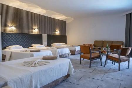 Mustis Royal Plaza - 21