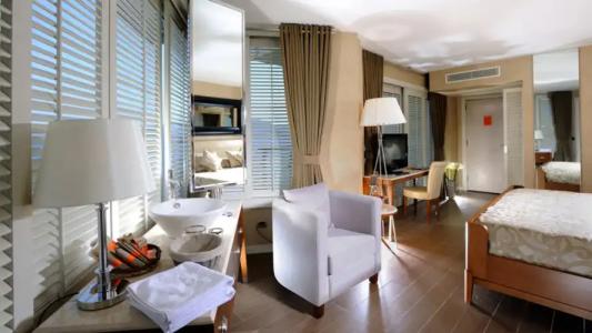 Elegances International - 122