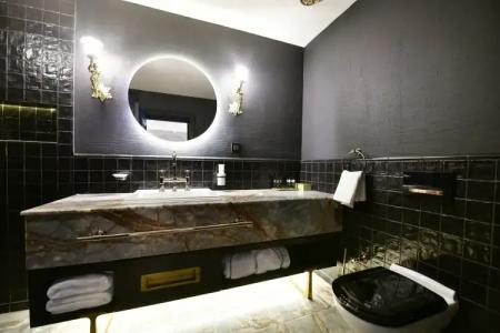 Sacred Mansion - 109