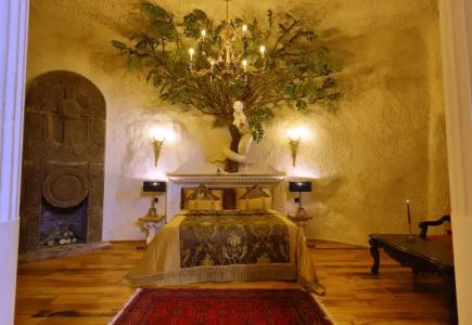 Sacred Mansion - 122