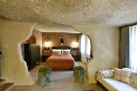 Sacred Mansion - 110