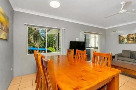 Cairns Reef Apartments & Motel - 63