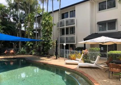 Cairns Reef Apartments & Motel - 12