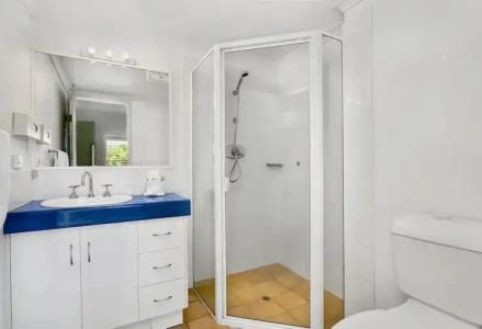 Cairns Reef Apartments & Motel - 30