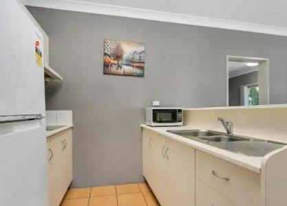 Cairns Reef Apartments & Motel - 65