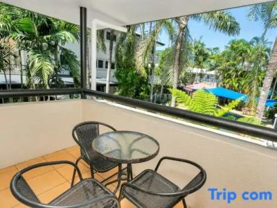 Cairns Reef Apartments & Motel - 57