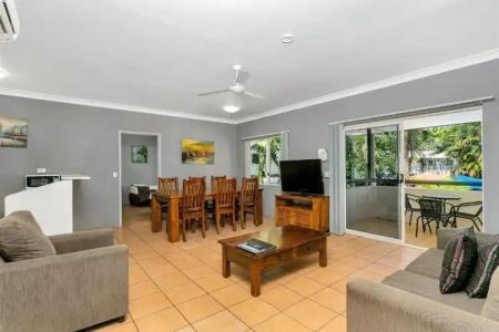 Cairns Reef Apartments & Motel - 9