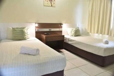 Tradewinds McLeod Holiday Apartments - 3