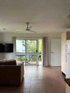 Coral Reef Apartments - 31